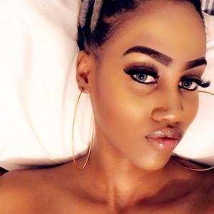 Meet your Posher, Jonisha